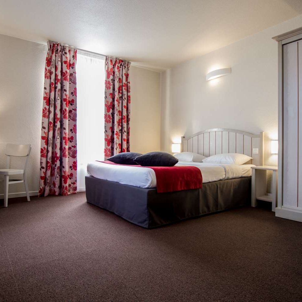 Imagem do hotel Campanile Val de France